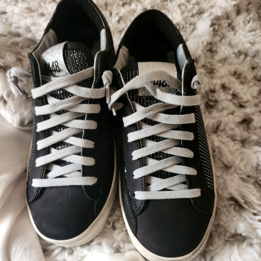P448 Sneakers